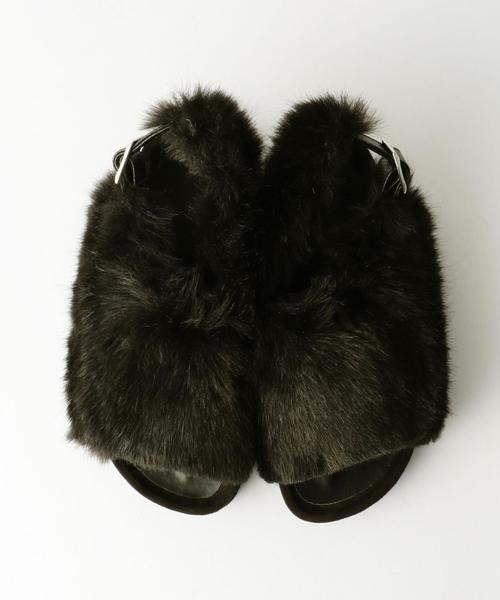 Casselini（キャセリーニ）の「CASSELINI フェイクファーサンダル/BC CASSELINI FKFUR SNDL（サンダル・レディース・オフホワイト/ブラック・23cm/24cm/23.5cm）」の3枚目の写真