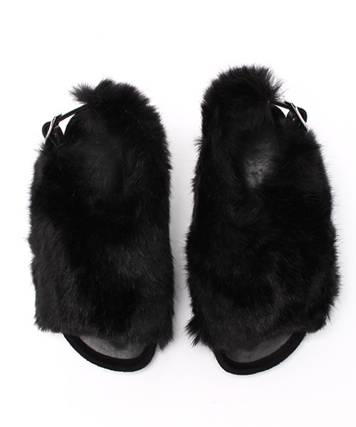 Casselini（キャセリーニ）の「CASSELINI フェイクファーサンダル/BC CASSELINI FKFUR SNDL（サンダル・レディース・オフホワイト/ブラック・23cm/24cm/23.5cm）」の10枚目の写真