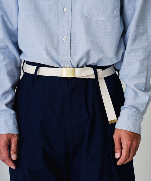 BEAMS PLUS（ビームスプラス）の「Plate Canvas Belt（ベルト・メンズ・オリーブ/ホワイト/ネイビー・L/M/XL/S）」の17枚目の写真