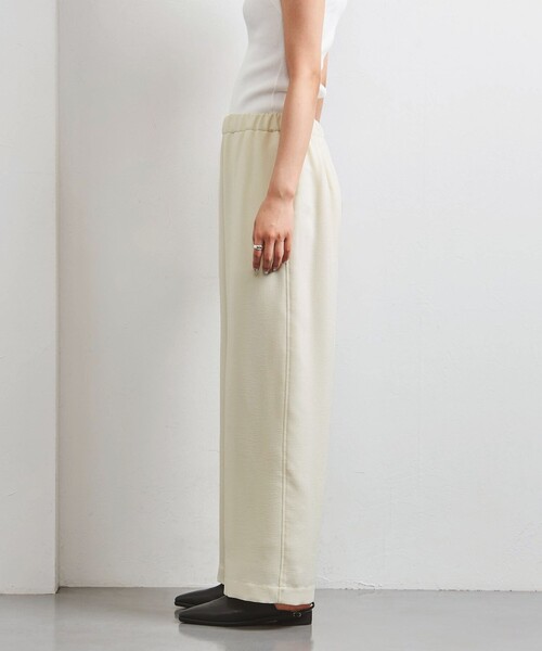 UNITED ARROWS（ユナイテッドアローズ）の「COMFY ストレート イージーパンツ WHITE -UVカット ウォッシャブル-（その他パンツ・レディース・オフホワイト・34/36/38）」の6枚目の写真