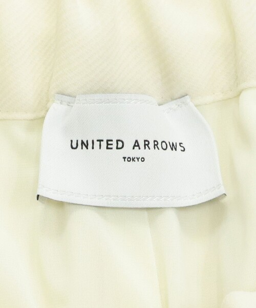 UNITED ARROWS（ユナイテッドアローズ）の「COMFY ストレート イージーパンツ WHITE -UVカット ウォッシャブル-（その他パンツ・レディース・オフホワイト・34/36/38）」の15枚目の写真