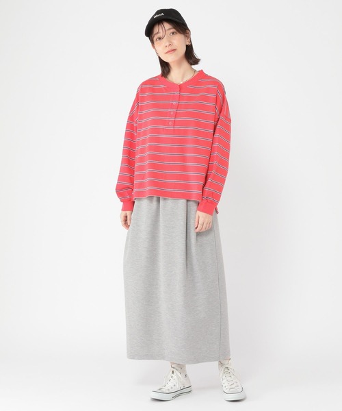 studio CLIP（スタディオクリップ）の「【ONKUL掲載商品】ヘンリーネックマルチボーダープルオーバー（Tシャツ/カットソー・レディース・ネイビー/スモーク/レッド・FREE）」の17枚目の写真