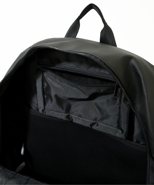 NEW ERA（ニューエラ）の「【NEW ERA/ニューエラ】SMART PACK スマートパック TPU（バックパック/リュック・メンズ・ブラック・FREE）」の14枚目の写真