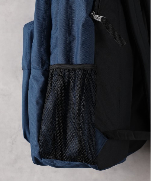 Right-on(ライトオン)の「【JanSport】BIG STUDENT / 34L(バックパック/リュック・メンズ・ネイビー/ブラック・ONE SIZE)」の4枚目の写真