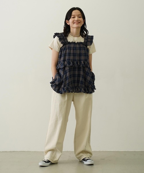 MILKFED.（ミルクフェド）の「TUCK DENIM PANTS（デニムパンツ・レディース・ライトブルー/ライトインディゴブルー/オフホワイト・M/S）」の18枚目の写真