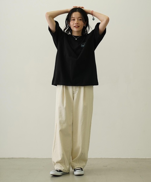 MILKFED.（ミルクフェド）の「TUCK DENIM PANTS（デニムパンツ・レディース・ライトブルー/ライトインディゴブルー/オフホワイト・M/S）」の22枚目の写真