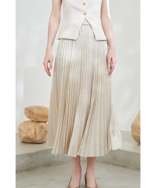 Estella.K(エステラケー)の「Siena Pleated Skirt シャイニーアコーディオンプリーツスカート(スカート・レディース・アイボリー/ブラック/シルバー・FREE)」の2枚目の写真