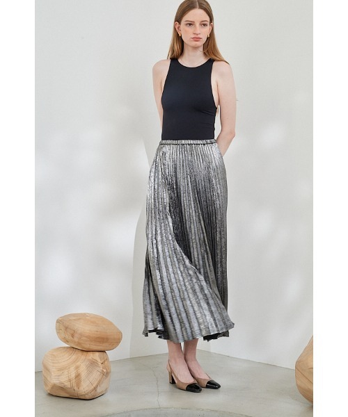 Estella.K(エステラケー)の「Siena Pleated Skirt シャイニーアコーディオンプリーツスカート(スカート・レディース・アイボリー/ブラック/シルバー・FREE)」の18枚目の写真