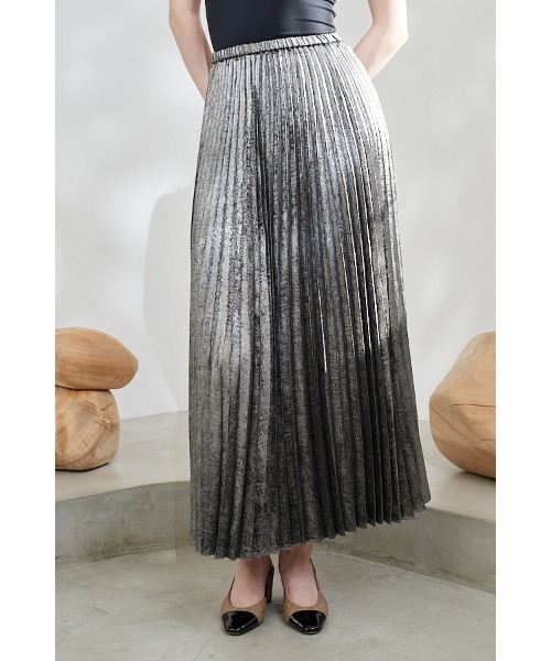 Estella.K(エステラケー)の「Siena Pleated Skirt シャイニーアコーディオンプリーツスカート(スカート・レディース・アイボリー/ブラック/シルバー・FREE)」の20枚目の写真