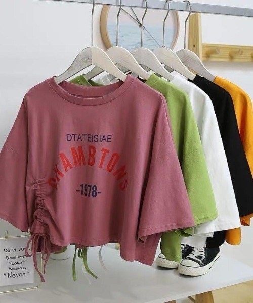 maison de LATIR(メゾンドラティール)の「ギャザーリボンロゴデザイン夏服Tシャツ イージーケア白Tシャツ(Tシャツ/カットソー・レディース・ブラック/オレンジ/ホワイト/ピンク/グリーン・ONESIZE)」の6枚目の写真