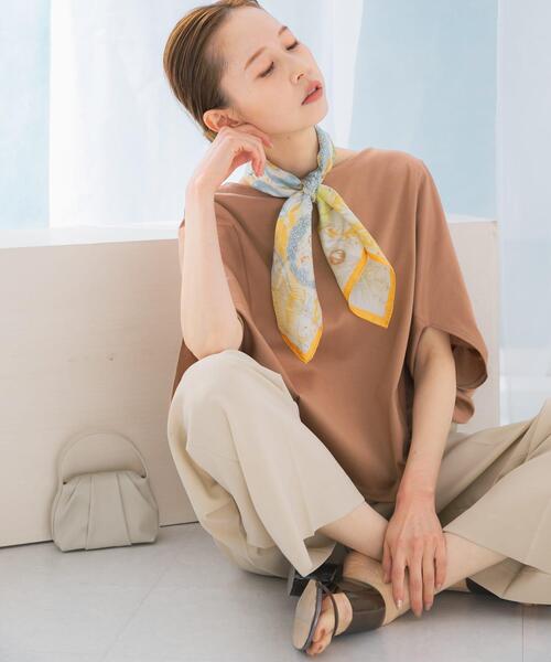 URBAN RESEARCH ROSSO WOMEN（アーバンリサーチ　ロッソ）の「『一部WEB限定カラー』汗染防止5分袖ドルマンプルオーバー（Tシャツ/カットソー・レディース・グレー系その他/オフホワイト/ブルー/ネイビー/ブラウン/ボルドー・FREE）」の3枚目の写真