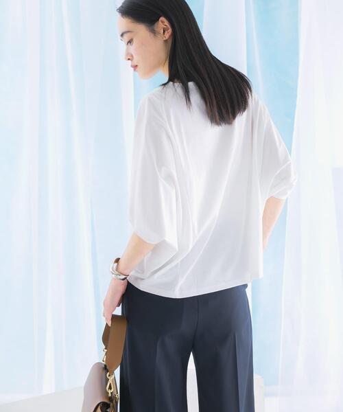 URBAN RESEARCH ROSSO WOMEN(アーバンリサーチ ロッソ)の「『一部WEB限定カラー』汗染防止5分袖ドルマンプルオーバー(Tシャツ/カットソー・レディース・グレー系その他/オフホワイト/ブルー/ネイビー/ブラウン/ボルドー・FREE)」の9枚目の写真