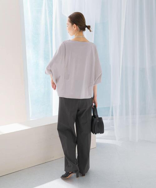 URBAN RESEARCH ROSSO WOMEN(アーバンリサーチ ロッソ)の「『一部WEB限定カラー』汗染防止5分袖ドルマンプルオーバー(Tシャツ/カットソー・レディース・グレー系その他/オフホワイト/ブルー/ネイビー/ブラウン/ボルドー・FREE)」の21枚目の写真