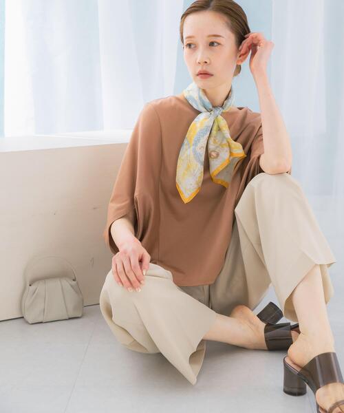 URBAN RESEARCH ROSSO WOMEN（アーバンリサーチ　ロッソ）の「『一部WEB限定カラー』汗染防止5分袖ドルマンプルオーバー（Tシャツ/カットソー・レディース・グレー系その他/オフホワイト/ブルー/ネイビー/ブラウン/ボルドー・FREE）」の11枚目の写真