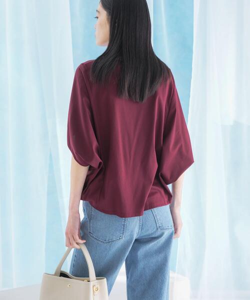 URBAN RESEARCH ROSSO WOMEN（アーバンリサーチ　ロッソ）の「『一部WEB限定カラー』汗染防止5分袖ドルマンプルオーバー（Tシャツ/カットソー・レディース・グレー系その他/オフホワイト/ブルー/ネイビー/ブラウン/ボルドー・FREE）」の22枚目の写真