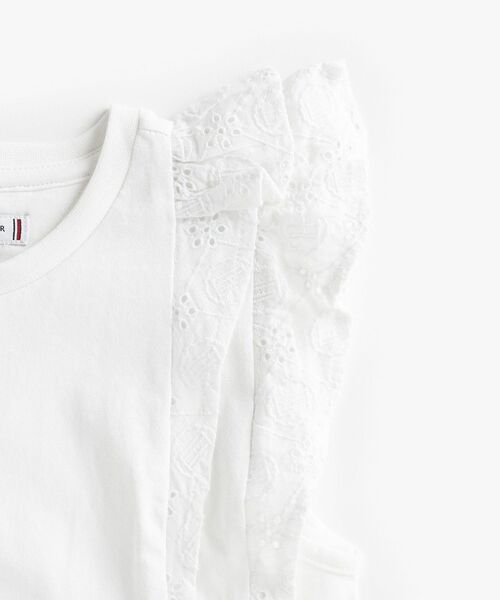 TOMMY HILFIGER(トミーヒルフィガー)の「GIRLS ブローダリーアングレーズトップ(その他トップス・キッズ・ホワイト・160cm/140cm/150cm/130cm)」の4枚目の写真