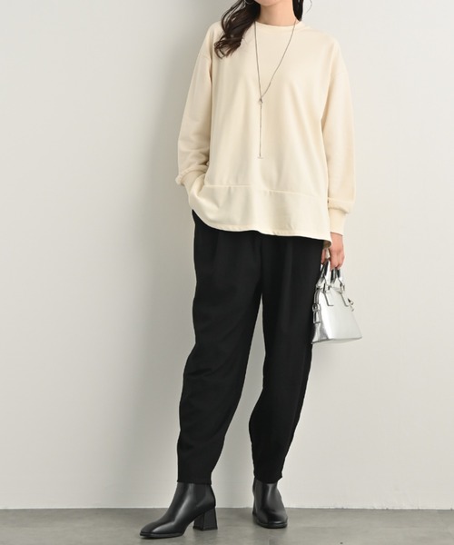 aunt lily(アントリリー)の「ふんわりフレンチテリー裾フレアーアクセントチュニックプルオーバー(Tシャツ/カットソー・レディース・ブラック/キナリ・M/L)」の1枚目の写真