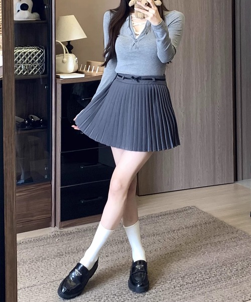 HOOK(フック)の「【HOOK】for girls ベルトリボン付きプリーツスカート(スカート・レディース・ホワイト/ブラック/ダークグレー・SMALL/MEDIUM/LARGE)」の5枚目の写真