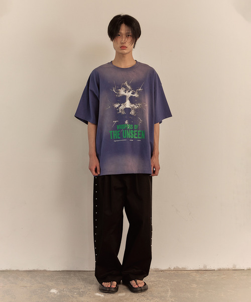 LIBERE（リベーレ）の「LIBERE リベーレ / WHISPERS OF THE UNSEEN T-SHIRT ウィスパーグラフィックプリントビッグシルエットTシャツ / 251210-251211（Tシャツ/カットソー・メンズ・ブラック/ブルー・LARGE/MEDIUM/SMALL）」の12枚目の写真