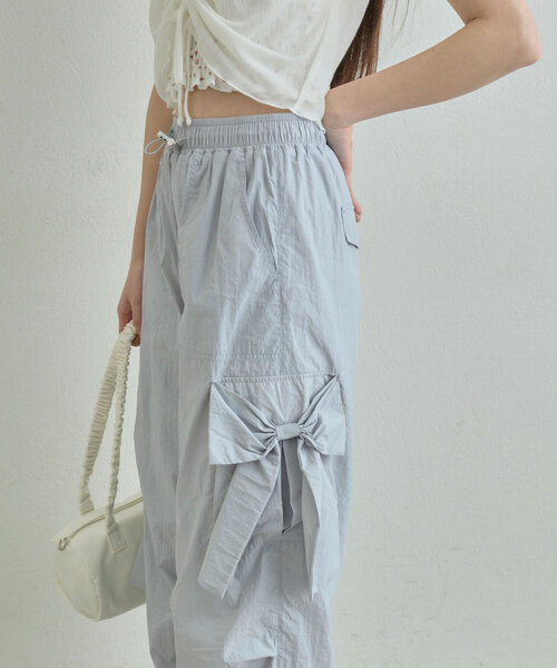 OLIVE des OLIVE（オリーブデオリーブ）の「映えカーゴパンツ（カーゴパンツ・レディース・イエロー/サックスブルー/オフホワイト・FREE）」の18枚目の写真