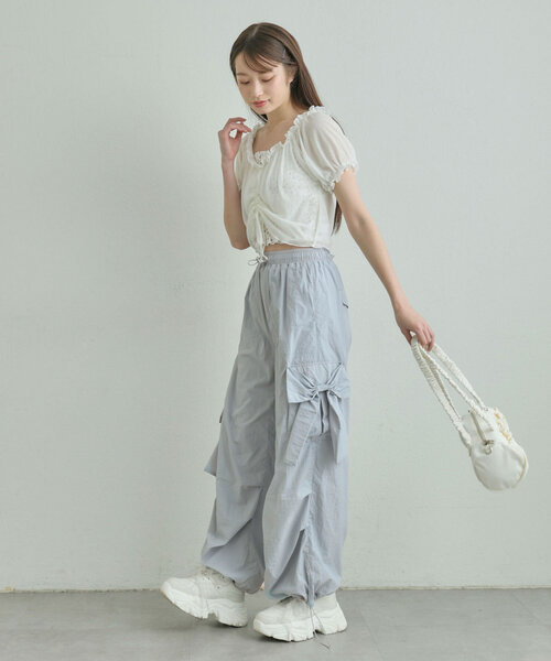 OLIVE des OLIVE（オリーブデオリーブ）の「映えカーゴパンツ（カーゴパンツ・レディース・イエロー/サックスブルー/オフホワイト・FREE）」の20枚目の写真