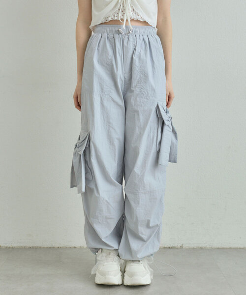 OLIVE des OLIVE（オリーブデオリーブ）の「映えカーゴパンツ（カーゴパンツ・レディース・イエロー/サックスブルー/オフホワイト・FREE）」の21枚目の写真