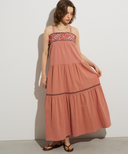 Unitage ユニテージ　ティアード刺繍sun dress ワンピース ティアード刺繍sun dress（ワンピース）｜Unitage（ユニテージ