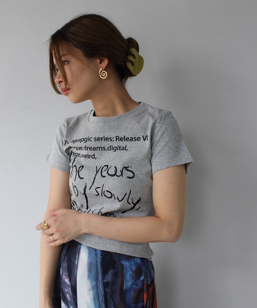 SANSeLF(サンセルフ)の「【SANSeLF】 ハンドライトTシャツ sanw25s079(Tシャツ/カットソー・レディース・グレー/ブラック/ホワイト/イエロー・FREE)」の9枚目の写真