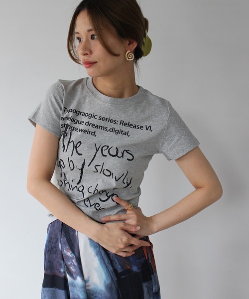 SANSeLF(サンセルフ)の「【SANSeLF】 ハンドライトTシャツ sanw25s079(Tシャツ/カットソー・レディース・グレー/ブラック/ホワイト/イエロー・FREE)」の12枚目の写真