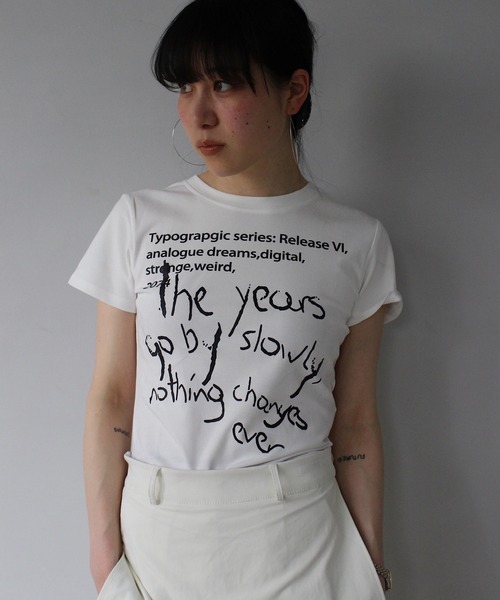 SANSeLF(サンセルフ)の「【SANSeLF】 ハンドライトTシャツ sanw25s079(Tシャツ/カットソー・レディース・グレー/ブラック/ホワイト/イエロー・FREE)」の16枚目の写真