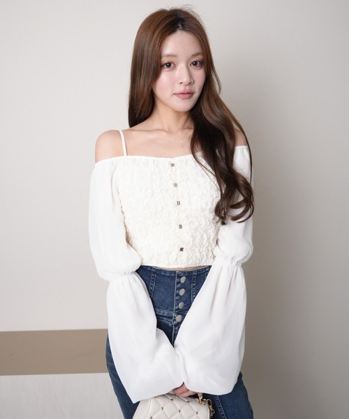 LIPSERVICE（リップサービス）の「ボリュームスリーブリンクルブラウス（シャツ/ブラウス・レディース・アイボリー/ブラック・FREE）」の2枚目の写真