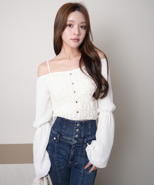 LIPSERVICE（リップサービス）の「ボリュームスリーブリンクルブラウス（シャツ/ブラウス・レディース・アイボリー/ブラック・FREE）」の3枚目の写真