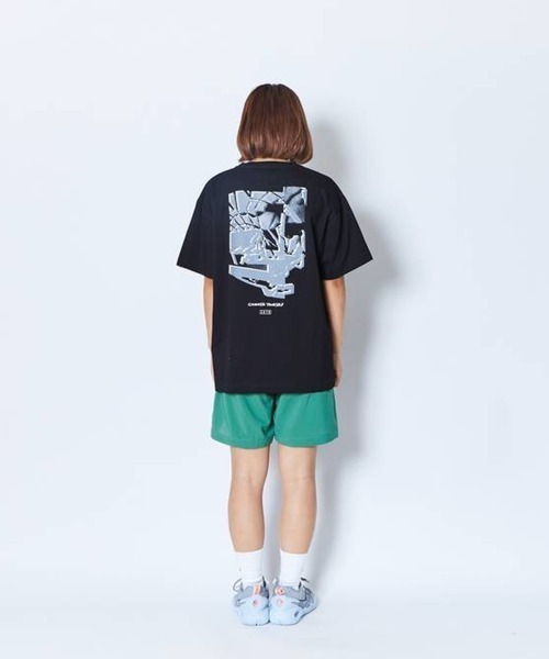 AKTR(アクター)の「AKTR CUT-UP PHOTO COTTON TEE(アクター カットアップ フォト コットン ティー)(Tシャツ/カットソー・メンズ・ブラック系/グリーン系/ベージュ系・MEDIUM/LARGE/X-LARGE/XX-LARGE)」の12枚目の写真