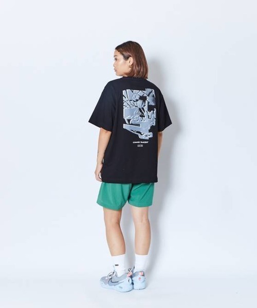 AKTR(アクター)の「AKTR CUT-UP PHOTO COTTON TEE(アクター カットアップ フォト コットン ティー)(Tシャツ/カットソー・メンズ・ブラック系/グリーン系/ベージュ系・MEDIUM/LARGE/X-LARGE/XX-LARGE)」の14枚目の写真