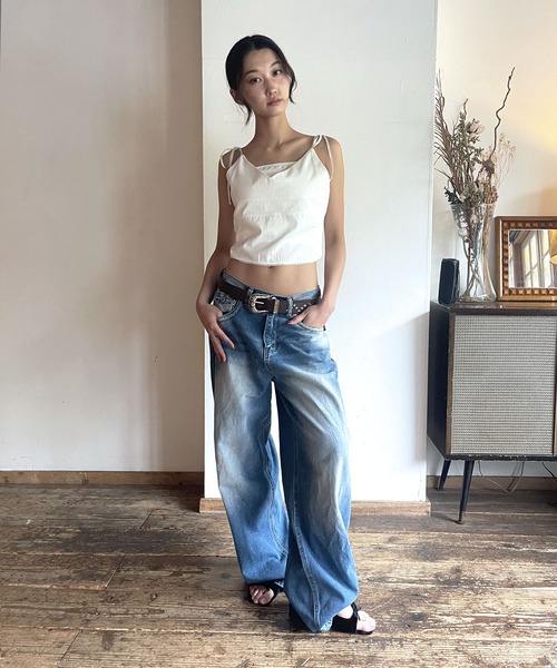 FOLLOWIN（フォロウィン）の「[MDオススメ/オールシーズン]【 2color ／ 2size】【バックポケット付き】ウォッシングバギーワイドデニムパンツ（デニムパンツ・レディース・ブラック/ブルー・MEDIUM/SMALL）」の16枚目の写真