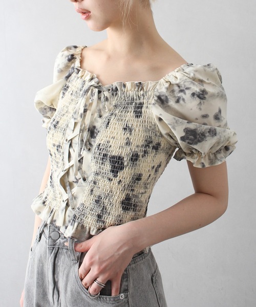 SpRay(スプレイ)の「レースアップオフショルショートスリーブブラウス(シャツ/ブラウス・レディース・ブラック×ホワイト/アイボリー/ブラック/オフホワイト・FREE)」の12枚目の写真