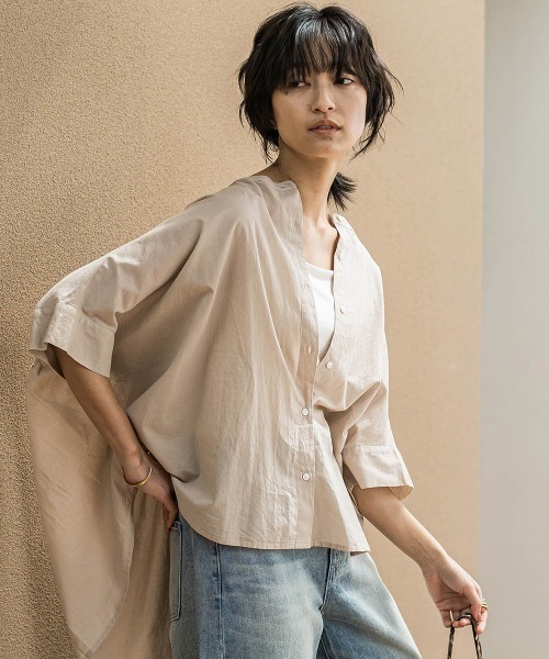 MAYSON GREY(メイソングレイ)の「キャンブリックバックギャザー刺繍ブラウス≪手洗い可能≫(シャツ/ブラウス・レディース・ブラック/オフホワイト/ネイビー/ベージュ・M)」の1枚目の写真