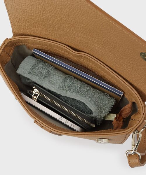 新品　MILLELA FIRENZE　レザーサドルショルダーバッグ　イタリア製 MILLELA FIRENZE ミレッラフィレンツェ ショルダーバッグ 10280576