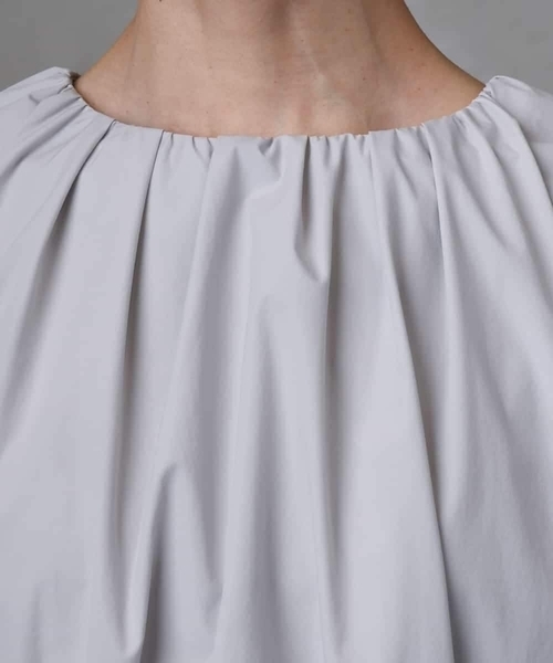 MICHEL KLEIN（ミッシェル・クラン）の「[機能性素材]スピンドルデザインワンピース（ワンピース・レディース・ライトグレー/チャコールグレー・38）」の12枚目の写真