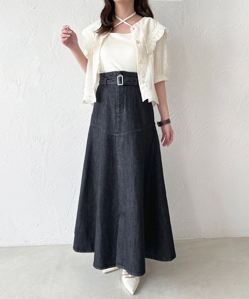 apres jour（アプレジュール）の「ベルトヨークフレアデニムスカート【ZOZOTOWN限定アイテム】（デニムスカート・レディース・インディゴブルー/ブラック・マルチサイズ）」の6枚目の写真