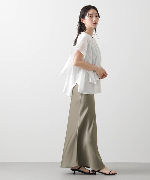 Gready Brilliant（グレディブリリアン）の「サテンバイアスフレアスカート（スカート・レディース・ブラック/グレイッシュベージュ/ライトベージュ・38）」の13枚目の写真