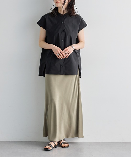 for/c（フォーシー）の「サテンAラインスカート【サスティナブル】（スカート・レディース・チャコール/ブラック/カーキ・M/LL/L）」の19枚目の写真