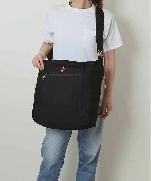 BEN DAVIS（ベンデイビス）の「BEN DAVIS ベンデイビス CANVAS LARGE SHOULDER（ショルダーバッグ・メンズ・ホワイト系その他2/ブラック/ホワイト系その他・FREE）」の4枚目の写真
