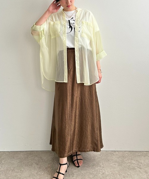 LHELBIE(レルビエ)の「バイカラーシアーシャツ(シャツ/ブラウス・レディース・イエロー/ブラック/グレイッシュブルー・M)」の6枚目の写真