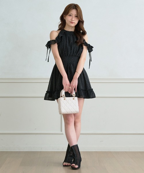 Ambre Neige(アンブルネージュ)の「open shoulder frill one piece / オープンショルダーフリルワンピース(ワンピース・レディース・アイボリー/ブラック/杢グレー/ナチュラル・FREE)」の18枚目の写真