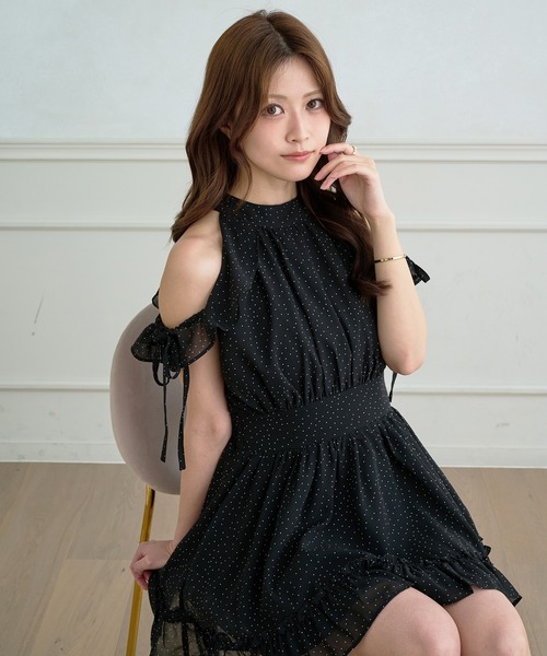 Ambre Neige(アンブルネージュ)の「open shoulder frill one piece / オープンショルダーフリルワンピース(ワンピース・レディース・アイボリー/ブラック/杢グレー/ナチュラル・FREE)」の12枚目の写真