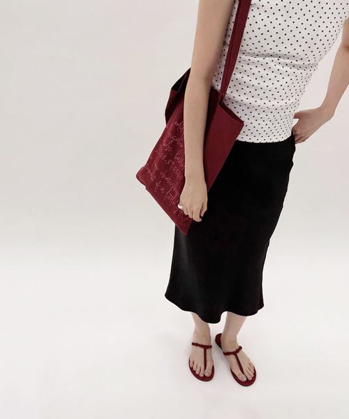 EDIT. FOR LULU（エディットフォールル）の「【LAOCOONTE/ラオコンテ】スエード Tストラップサンダル（サンダル・レディース・レッド/チャコールグレー・38/36/37）」の4枚目の写真