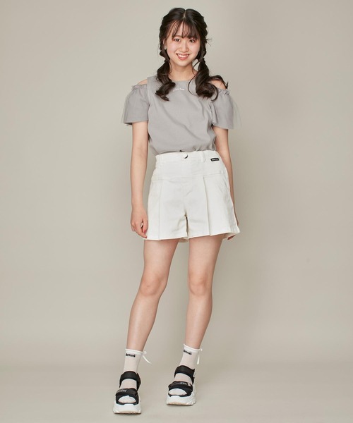 JENNI love(ジェニィラブ)の「【ウエスト調整可】切替えタックキュロット(デニムパンツ・キッズ・ブラック/サックスブルー/オフホワイト・160cm/150cm/140cm/130cm)」の6枚目の写真