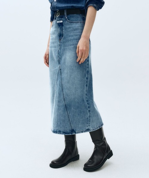 MARITHE + FRANCOIS GIRBAUD(マリテフランソワジルボー)の「W DENIM SKIRT(スカート・レディース・ブルー/ホワイト・SMALL/MEDIUM)」の5枚目の写真