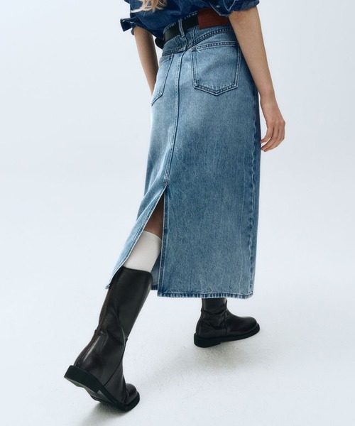 MARITHE + FRANCOIS GIRBAUD(マリテフランソワジルボー)の「W DENIM SKIRT(スカート・レディース・ブルー/ホワイト・SMALL/MEDIUM)」の6枚目の写真